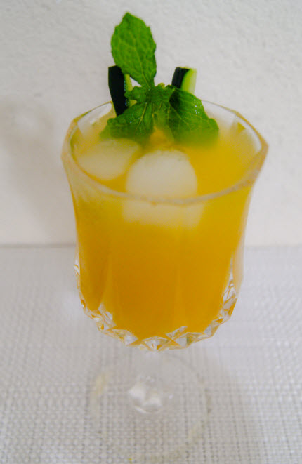 You cannot resist Mango Mule especially if you are a mango lover. Even if you aren't so much into mango flavor, Mango mule gives quick relief from the summer heat.